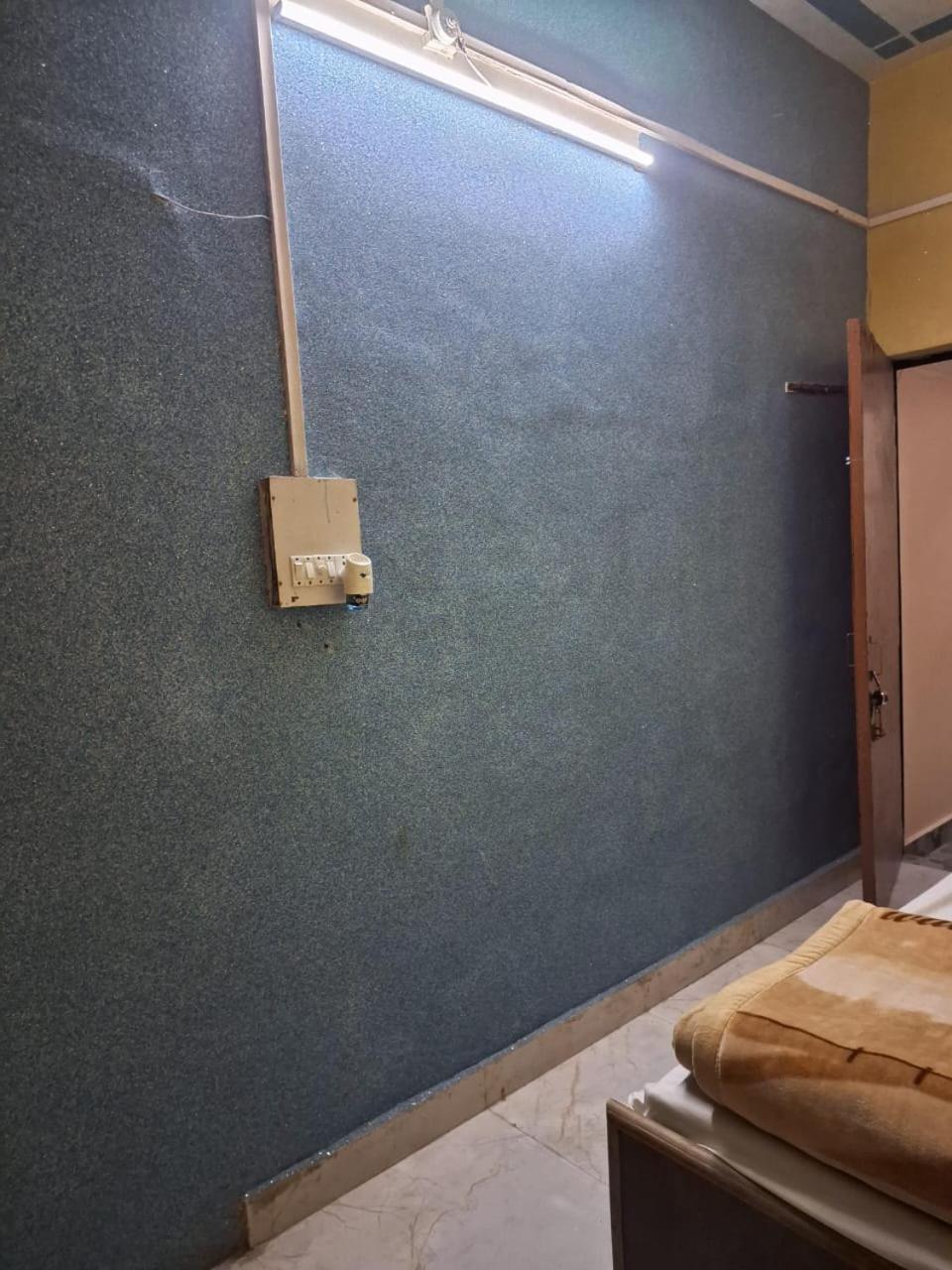 Privyrooms 戈勒克布尔 外观 照片